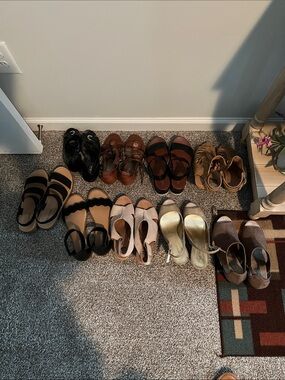 Nine West/Clarks/Xoxo/Mia/Women Mixed Neutral Sandal Lot - Black, Brown, Beige